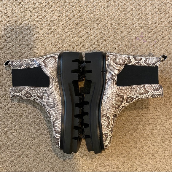 AllSaints Bea Leather Snake Chelsea Boot in Taupe/Grey Size 8 - Picture 4 of 9